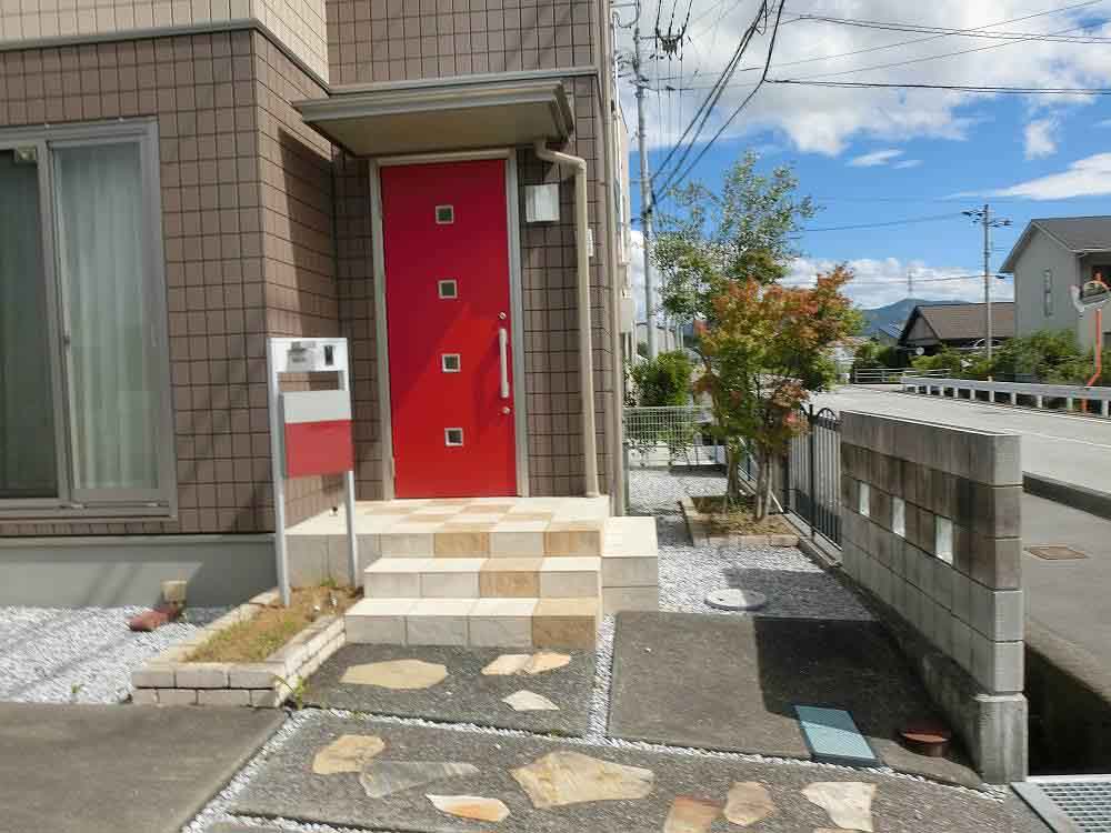 玄関外
