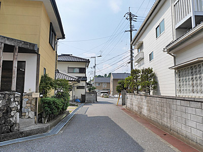 東道路