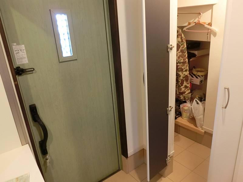 玄関中