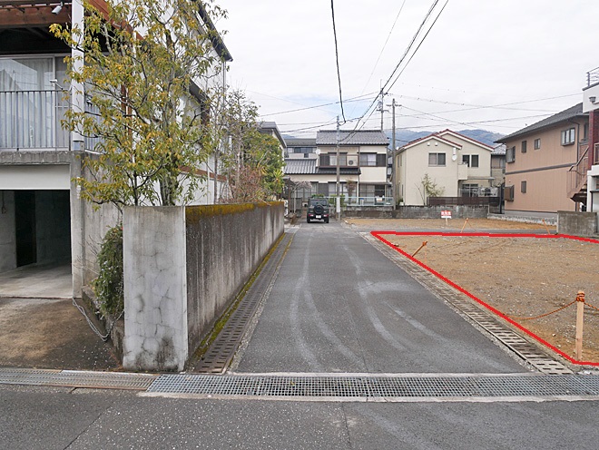 西道路